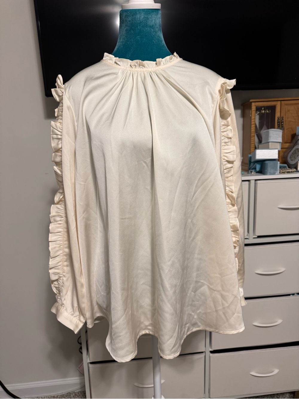 J. Crew Cream Ruffle Sleeve Women's Top
